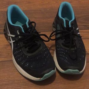 ASICS Women’s fuzeXLyte